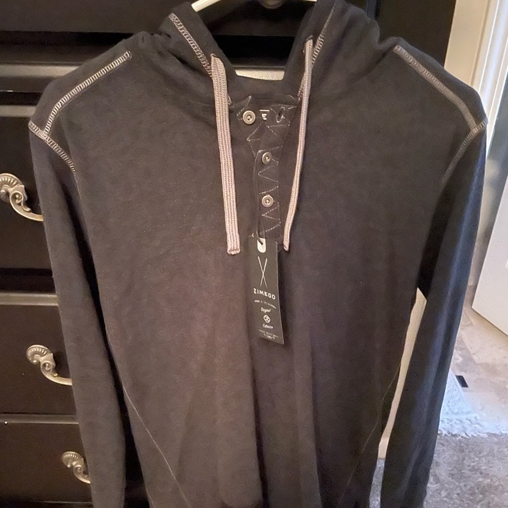 Zimego lightweight hoodie, size S
